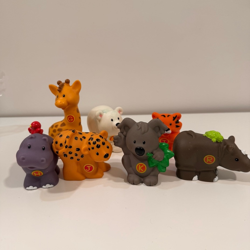Fisher Price Little People Alphabet Zoo Alphabet lot of 7